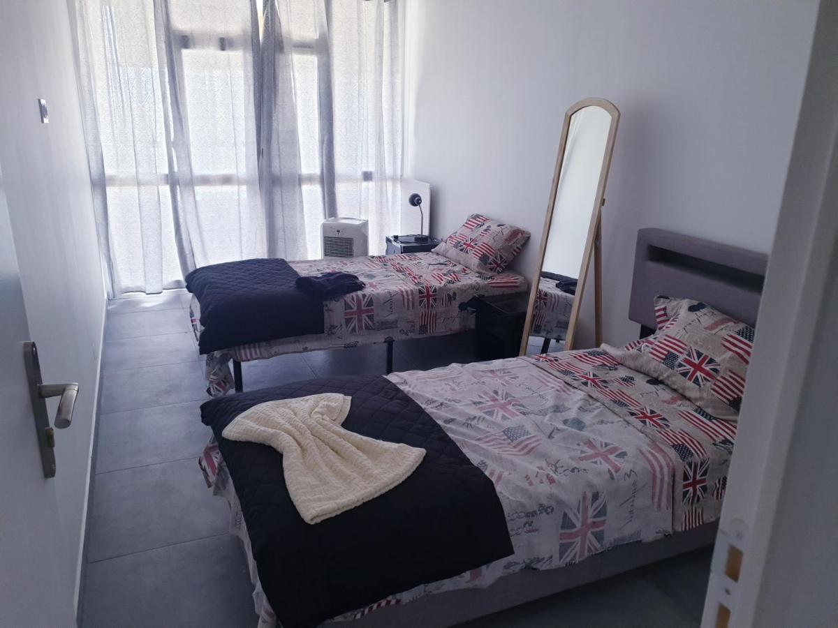 Big Flat Sea Vieuw 95 M2 5 Rooms Near Airport 5 Min Train 3 Min And Tram On Site, Beach 7 Min, 2 Showers And 2 Toilets , Neuf Grand Appartement 95 M2 5 Chambres Proche Aeroport 5 Min Train 3 Min Et Tramway Sur Place, Plage 7 Min 2 Douches Et 2 Wc Vue 니스 외부 사진