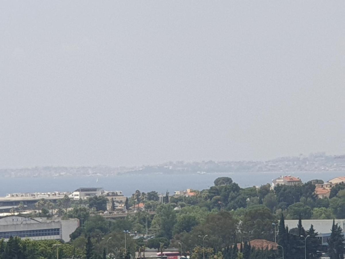Big Flat Sea Vieuw 95 M2 5 Rooms Near Airport 5 Min Train 3 Min And Tram On Site, Beach 7 Min, 2 Showers And 2 Toilets , Neuf Grand Appartement 95 M2 5 Chambres Proche Aeroport 5 Min Train 3 Min Et Tramway Sur Place, Plage 7 Min 2 Douches Et 2 Wc Vue 니스 외부 사진