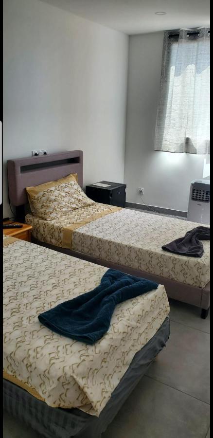 Big Flat Sea Vieuw 95 M2 5 Rooms Near Airport 5 Min Train 3 Min And Tram On Site, Beach 7 Min, 2 Showers And 2 Toilets , Neuf Grand Appartement 95 M2 5 Chambres Proche Aeroport 5 Min Train 3 Min Et Tramway Sur Place, Plage 7 Min 2 Douches Et 2 Wc Vue 니스 외부 사진