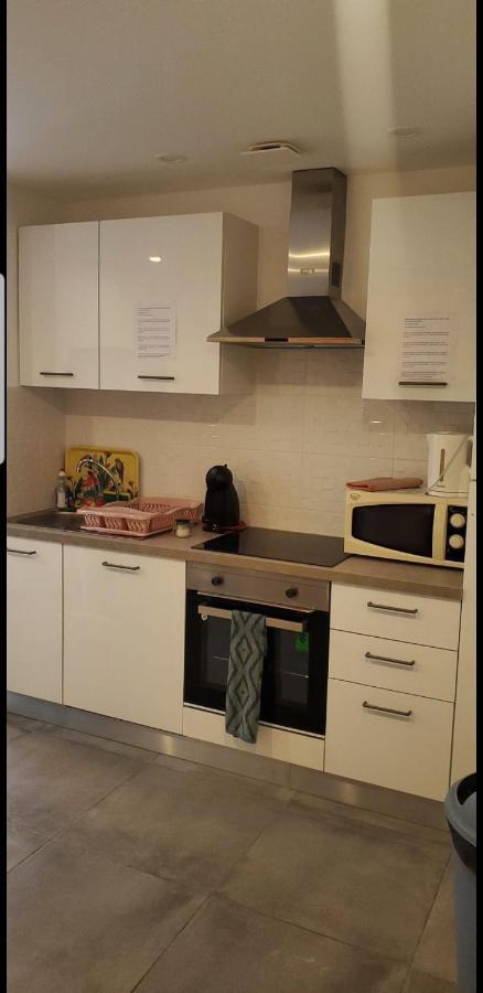 Big Flat Sea Vieuw 95 M2 5 Rooms Near Airport 5 Min Train 3 Min And Tram On Site, Beach 7 Min, 2 Showers And 2 Toilets , Neuf Grand Appartement 95 M2 5 Chambres Proche Aeroport 5 Min Train 3 Min Et Tramway Sur Place, Plage 7 Min 2 Douches Et 2 Wc Vue 니스 외부 사진